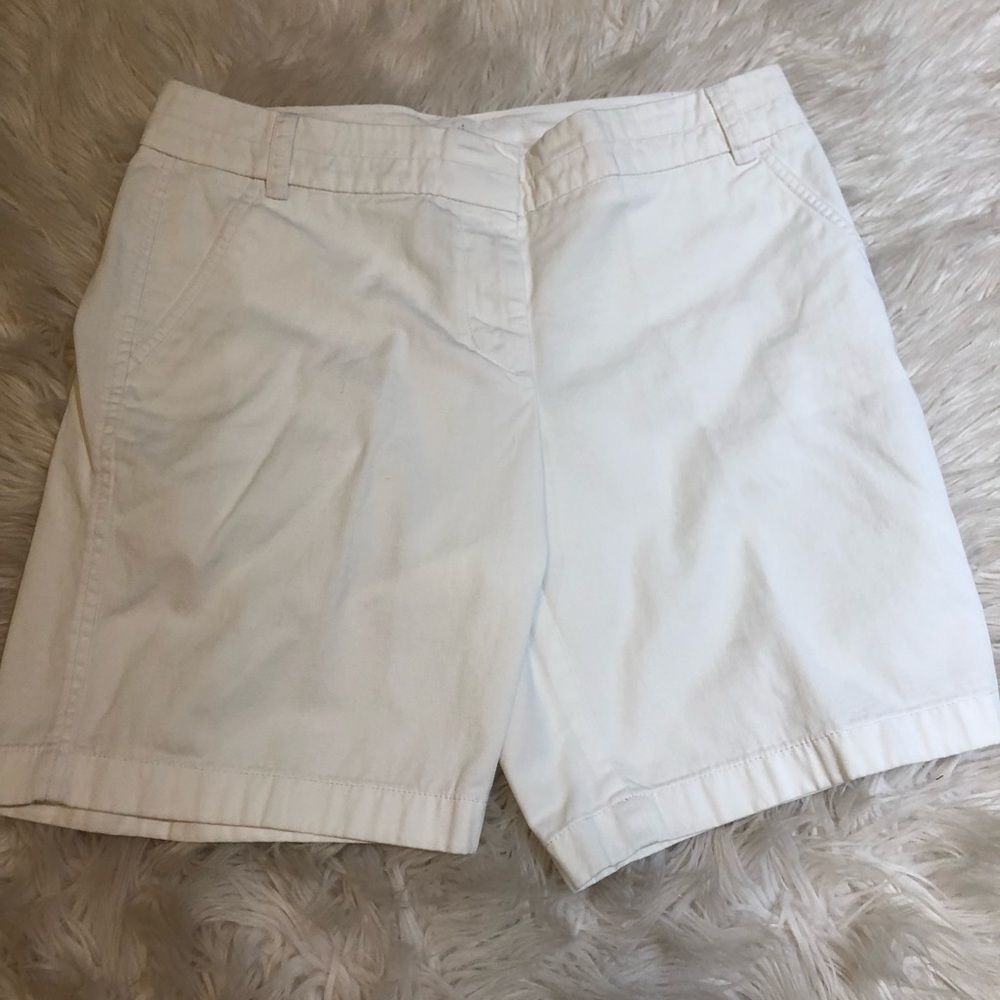 JCREW white chino shorts!!